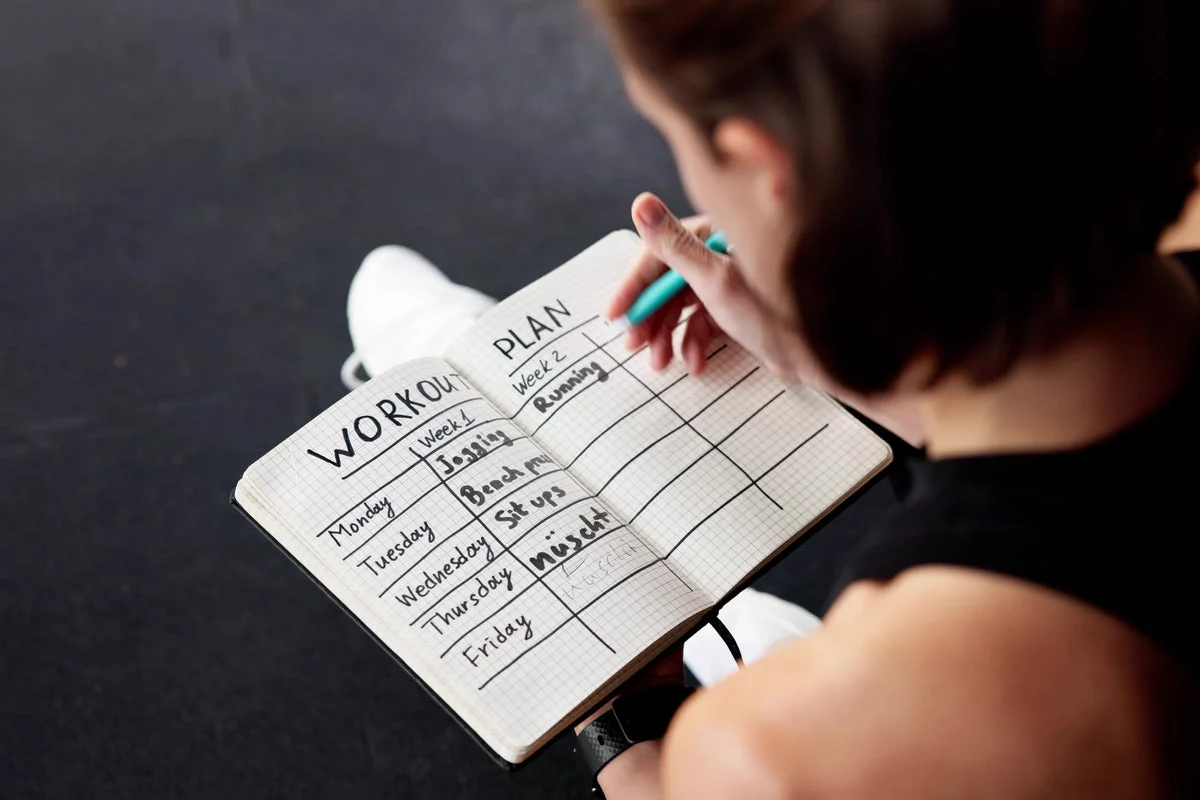 Don’t let the fitness industry fool you – here’s how to spot bad advice online, according to experts