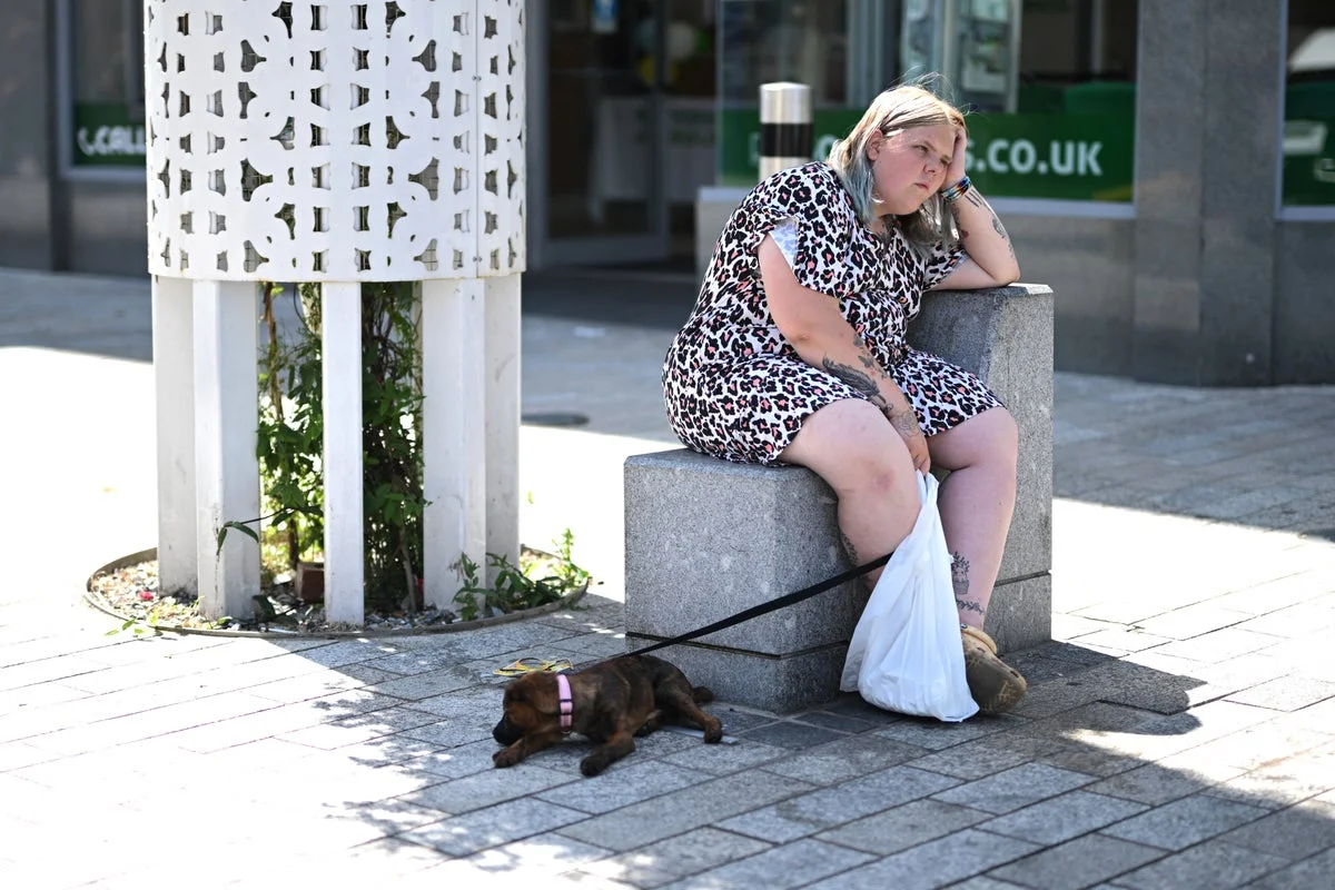 Heatwave leads to sharp decline in footfall as hot weather keeps shoppers away from high street